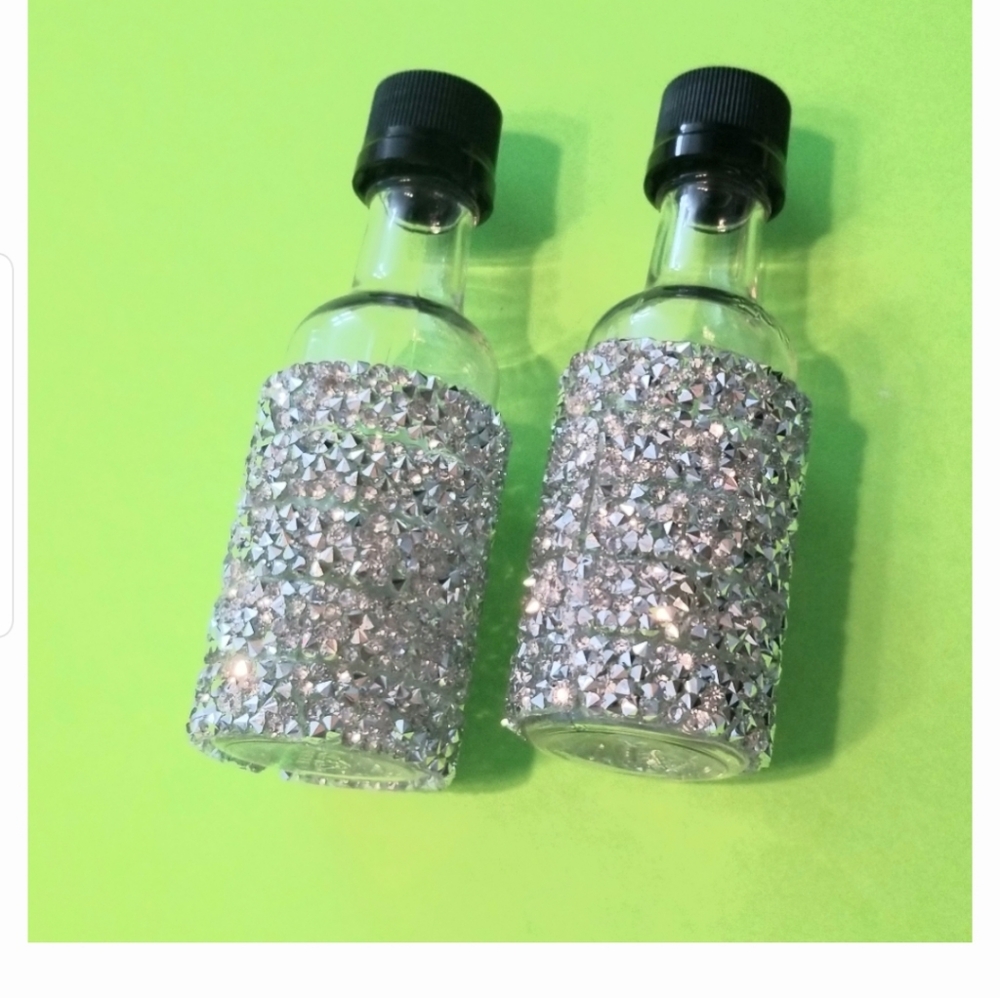 Rhinestone travel mini plastic liquor bottles bar - Picture 3 of 5